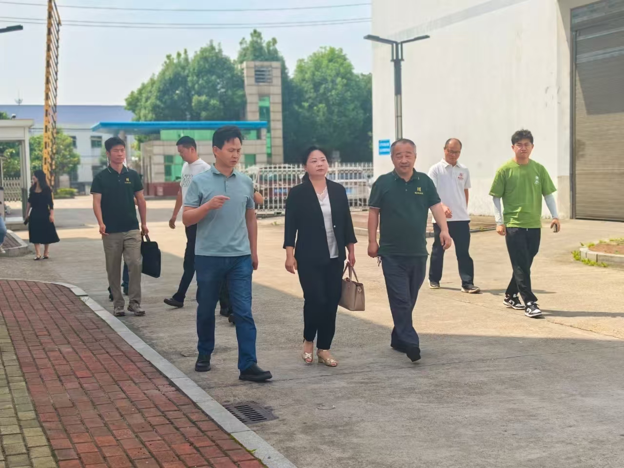 湖北省赤壁市文旅局領導一行赴益陽茶廠考察非遺技藝傳承與保護工作